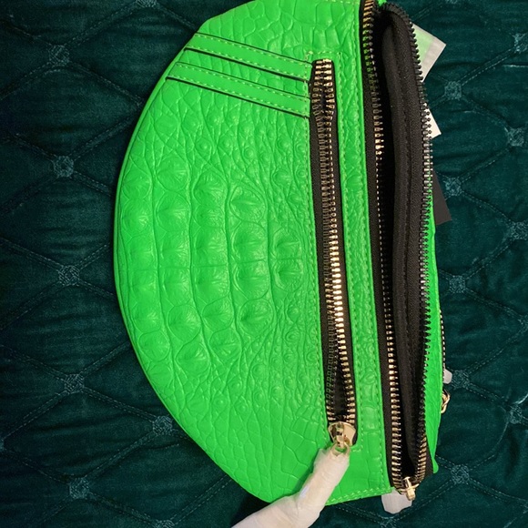 Tote&Carry travel set and Fanny pack - Picture 8 of 11